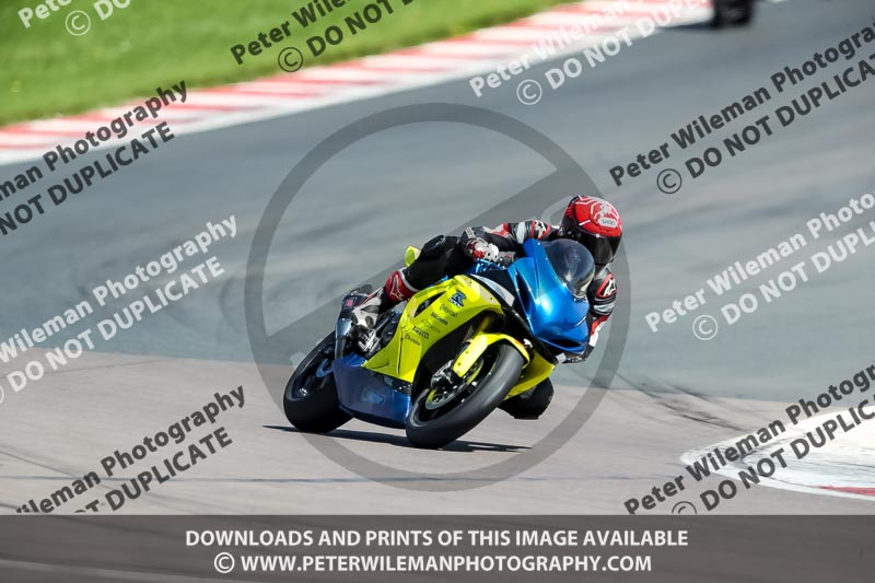 donington no limits trackday;donington park photographs;donington trackday photographs;no limits trackdays;peter wileman photography;trackday digital images;trackday photos